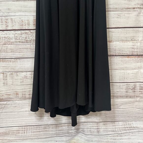 Xscape Black Gold Crystal Embellished Fit and Flare Evening Gown EUC, Size 2 - Picture 7 of 12